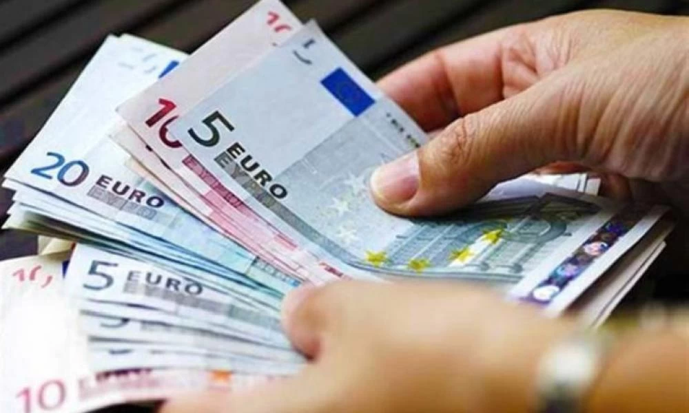 Καταγγελία: Περιμένει 5 μήνες να πάρει το επίδομα γέννας και κινδυνεύει να χάσει και τα χρήματα του ΟΑΕΔ